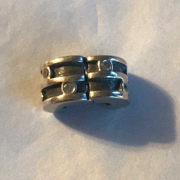 PANDORA Sparling Abstract Clip - Picture 2 of 3